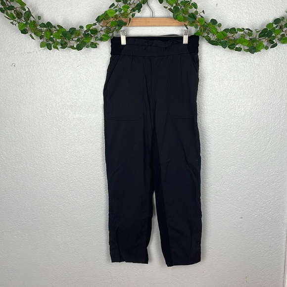 Lululemon Beyond The Studio Pant - Picture 2 of 9